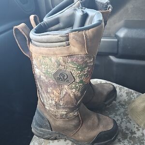 Magellan Outdoors Boys Snake Boots